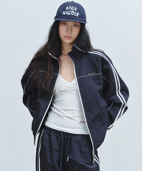 NICK&NICOLE（ニックアンドニコール）の「NYLON BLOUSON JUMPER_NAVY（ナイロンジャケット・レディース・その他・FREE）」の6枚目の写真
