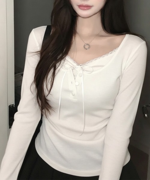 Emilie(エミリー)の「インナードッキング レイヤード風ヘンリーネックロンT(Tシャツ/カットソー・レディース・ピンク/グレー/クリーム/アイボリー/ブラック/ライトブルー・FREE)」の8枚目の写真