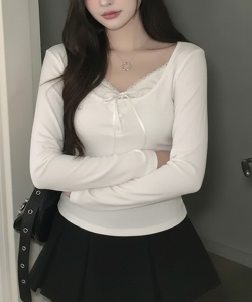Emilie(エミリー)の「インナードッキング レイヤード風ヘンリーネックロンT(Tシャツ/カットソー・レディース・ピンク/グレー/クリーム/アイボリー/ブラック/ライトブルー・FREE)」の9枚目の写真