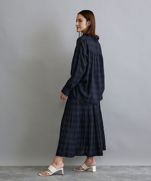 NICOLE white（ニコルホワイト）の「【セットアップ対応】チェックシャツ（シャツ/ブラウス・レディース・ネイビー/オフホワイト・FREE）」の12枚目の写真