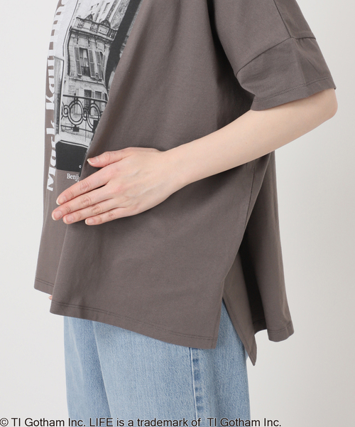 IENA(イエナ)の「LIFE PICTURE COLLECTION PHOTO Tシャツ(Tシャツ/カットソー・レディース・ブラック系その他・FREE)」の4枚目の写真