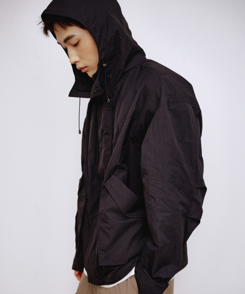 KALAPATTHAR(カラパタール)の「NYLON RIPSTOP LIGHT WEIGHT SHELL SHORT-JACKET - BLACK(ナイロンジャケット・メンズ・その他・SMALL/MEDIUM/LARGE)」の1枚目の写真