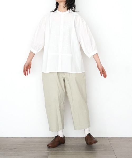 オオカミとフクロウ(オオカミとフクロウ)の「オオカミとわたしの好きなアジサイ(シャツ/ブラウス・レディース・スモークピンク/オフホワイト・FREE)」の10枚目の写真