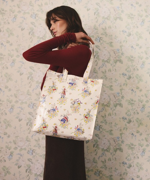 Cath Kidston(キャスキッドソン)の「ラージ ブックバッグ Easter Bunnies(トートバッグ・レディース・クリーム・FREE)」の1枚目の写真