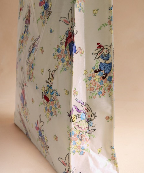 Cath Kidston(キャスキッドソン)の「ラージ ブックバッグ Easter Bunnies(トートバッグ・レディース・クリーム・FREE)」の4枚目の写真