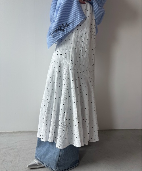 Unitage(ユニテージ)の「ドットマーメイドスカート(スカート・レディース・アイボリー/ブラック・FREE)」の5枚目の写真
