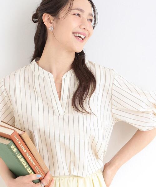 SHOO・LA・RUE(シューラルー)の「【高レビュー/洗濯後しわになりにくい/インせず着られる】自然に体型カバー 麻調ペプラムブラウス(シャツ/ブラウス・レディース・ブルー系その他/ブラック系1/ブルー系その他4/ライトベージュ/ブラウン系その他/ベージュ系その他5/グリーン系・04/03/02/01)」の5枚目の写真