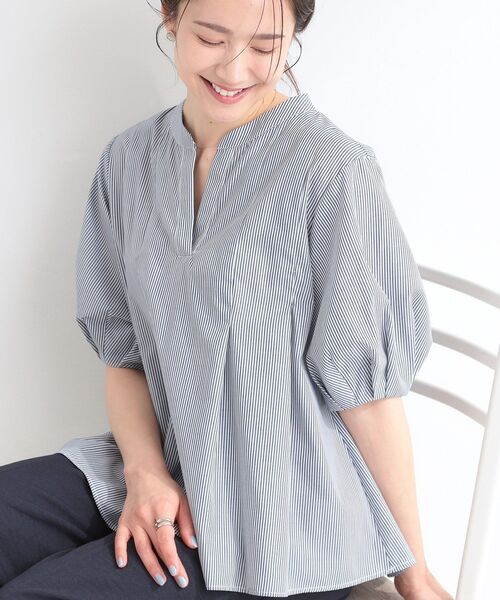 SHOO・LA・RUE(シューラルー)の「【高レビュー/洗濯後しわになりにくい/インせず着られる】自然に体型カバー 麻調ペプラムブラウス(シャツ/ブラウス・レディース・ブルー系その他/ブラック系1/ブルー系その他4/ライトベージュ/ブラウン系その他/ベージュ系その他5/グリーン系・04/03/02/01)」の1枚目の写真