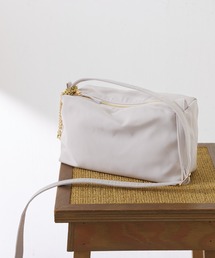 COLLAGE GALLARDAGALANTE | 軽量180g×強撥水ボックスショルダーバッグ/インフルエンサーコラボアイテム(ショルダーバッグ)