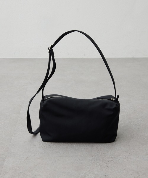 COLLAGE GALLARDAGALANTE（コラージュガリャルダガランテ）の「軽量180g×強撥水ボックスショルダーバッグ/インフルエンサーコラボアイテム（ショルダーバッグ・レディース・ブラック系その他/アイボリー/ブラック・FREE）」の14枚目の写真