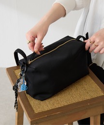 PAPILLONNER（パピヨネ）の「軽量180g×強撥水ボックスショルダーバッグ インフルエンサーコラボアイテム（ショルダーバッグ）」