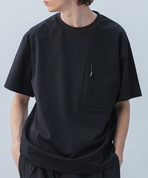 セール】【+phenix / プラスフェニックス】HIDDEN ZIP POCKET S/S TEE