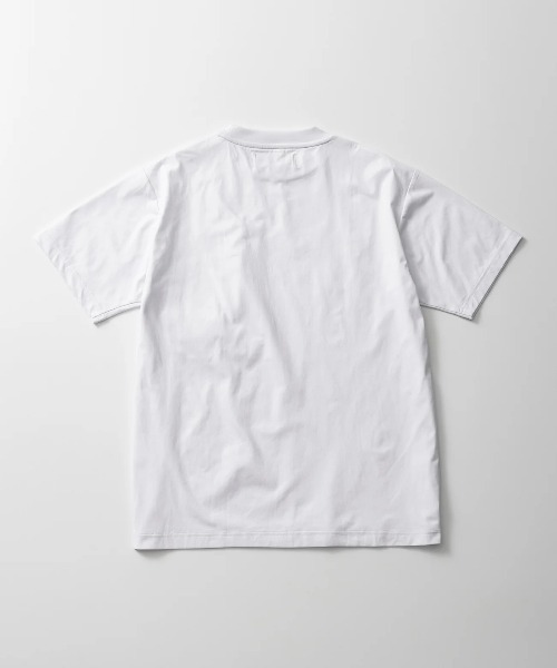 +phenix(プラスフェニックス)の「【+phenix / プラスフェニックス】HIDDEN ZIP POCKET S/S TEE 吸水速乾性 UVカット Tシャツ(Tシャツ/カットソー・メンズ・ブラック/ホワイト・MEDIUM/LARGE/X-LARGE)」の12枚目の写真