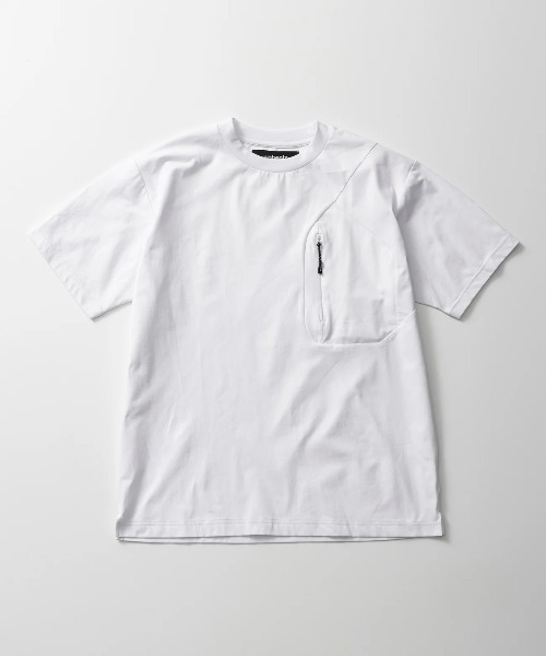 +phenix(プラスフェニックス)の「【+phenix / プラスフェニックス】HIDDEN ZIP POCKET S/S TEE 吸水速乾性 UVカット Tシャツ(Tシャツ/カットソー・メンズ・ブラック/ホワイト・MEDIUM/LARGE/X-LARGE)」の11枚目の写真