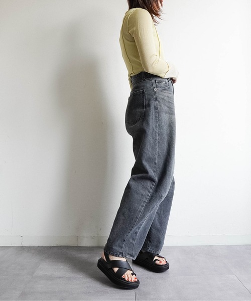 Fabby fabby(ファビィーファビィー)の「【足裏フィット】厚底クロストングサンダル(サンダル・レディース・ブラック/ブラウン/ベージュ・MEDIUM/LARGE/SMALL)」の12枚目の写真