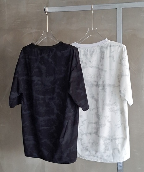 WESTBOY(ウエストボーイ)の「Y2K タイダイ スポーツロゴ グラフィックプリント オーバーサイズ ハーフスリーブTシャツ WO26S8TP03(Tシャツ/カットソー・メンズ・ブラック/ホワイト・L/XL/M)」の7枚目の写真