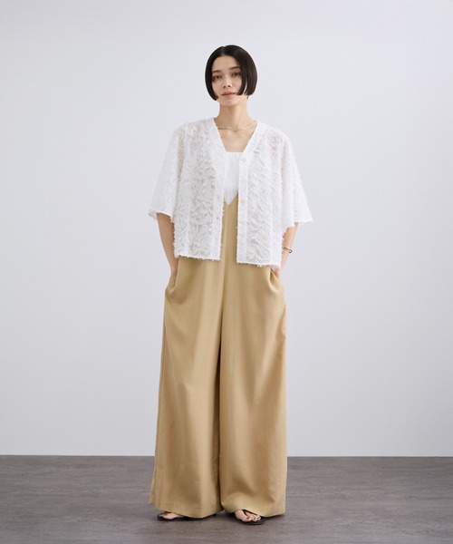 SALON adam et rope'(サロン アダム エ ロペ)の「【WEB限定】フラワーカットジャガードブラウス(シャツ/ブラウス・レディース・ブラック/グレー/ホワイト・FREE)」の8枚目の写真