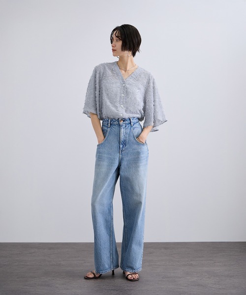 SALON adam et rope'(サロン アダム エ ロペ)の「【WEB限定】フラワーカットジャガードブラウス(シャツ/ブラウス・レディース・ブラック/グレー/ホワイト・FREE)」の12枚目の写真