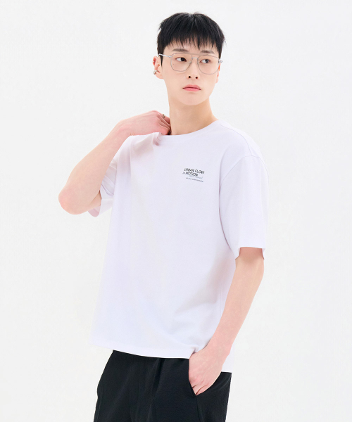 CHASECULT(チェイスカルト)の「男性グラフィック半袖Tシャツ-FBRK5814D01(Tシャツ/カットソー・メンズ・ホワイト・95/100/105/110)」の2枚目の写真