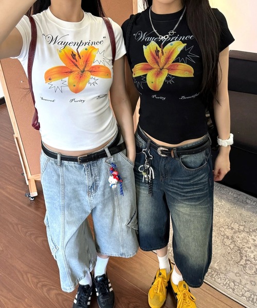 SHEENA(シーナ)の「リリーフラワープリントフィットTシャツ(Tシャツ/カットソー・レディース・ホワイト/ブラック・M)」の14枚目の写真