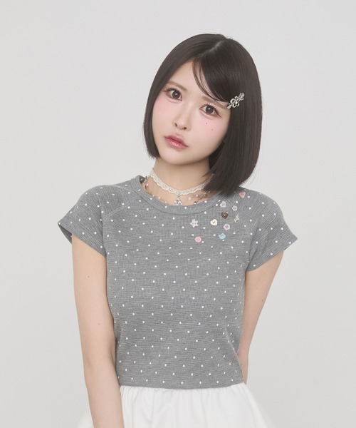 rumnel:(ルムネル)の「ランダムボタンワッフルTシャツ / Random Button Waffle T-Shirt(Tシャツ/カットソー・レディース・ホワイト/グレー系/ブラック・FREE)」の1枚目の写真