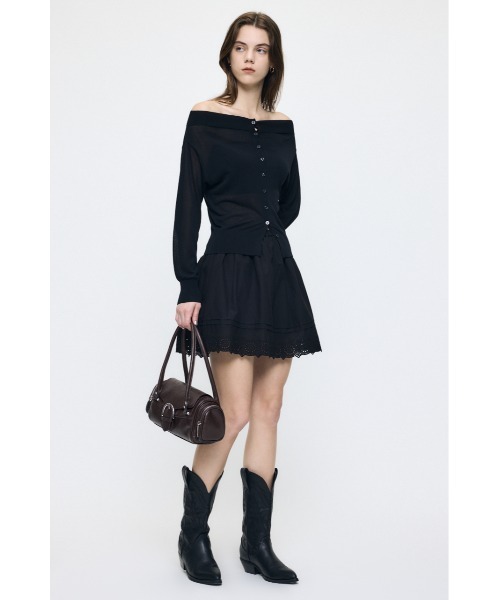 MOUSSY(マウジー)の「EYELET HEM FLARE ミニスカート(スカート・レディース・ブラック/ホワイト・2/1)」の22枚目の写真
