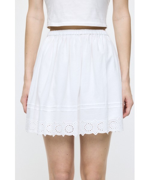 MOUSSY(マウジー)の「EYELET HEM FLARE ミニスカート(スカート・レディース・ブラック/ホワイト・2/1)」の9枚目の写真