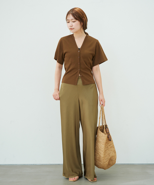 plage(プラージュ)の「Cutoff satin パンツ(その他パンツ・レディース・カーキ/ピンク/ベージュ・38/36/34)」の9枚目の写真