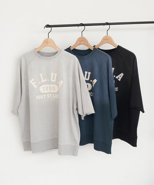 DISCOAT(ディスコート)の「【Enlude】ラグランフロッキーロゴプリントTシャツ《ユニセックス》(Tシャツ/カットソー・メンズ・グレイッシュベージュ/チャコールグレー/グリーン・FREE)」の4枚目の写真