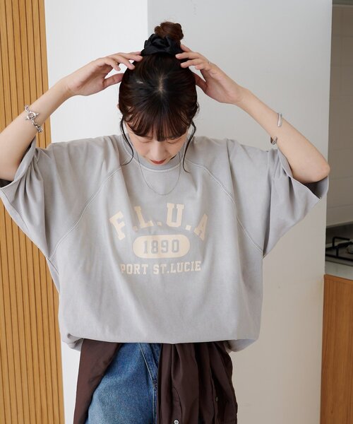 DISCOAT(ディスコート)の「【Enlude】ラグランフロッキーロゴプリントTシャツ《ユニセックス》(Tシャツ/カットソー・メンズ・グレイッシュベージュ/チャコールグレー/グリーン・FREE)」の9枚目の写真