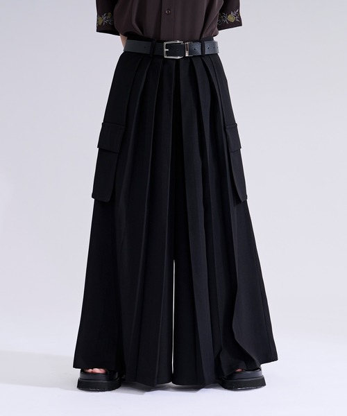 Ellno Loset（エルノロゼット）の「フラシポケットプリーツハカマパンツ（スラックス・メンズ・ブラック・X-SMALL/SMALL/MEDIUM/LARGE）」の4枚目の写真