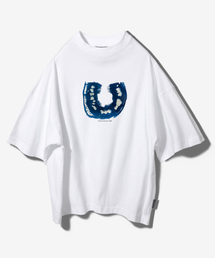 FANSHOW（ファンショー）の「HORSESHOE BACK SLIT SHORT SLEEVE - WHITE（Tシャツ/カットソー）」