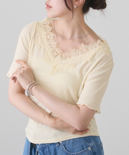 COLONY 2139(コロニートゥーワンスリーナイン)の「レーストリミングメロウ半袖Tシャツ(Tシャツ/カットソー・レディース・アイボリー/チャコールグレー/ブラック/オフホワイト・FREE)」の4枚目の写真