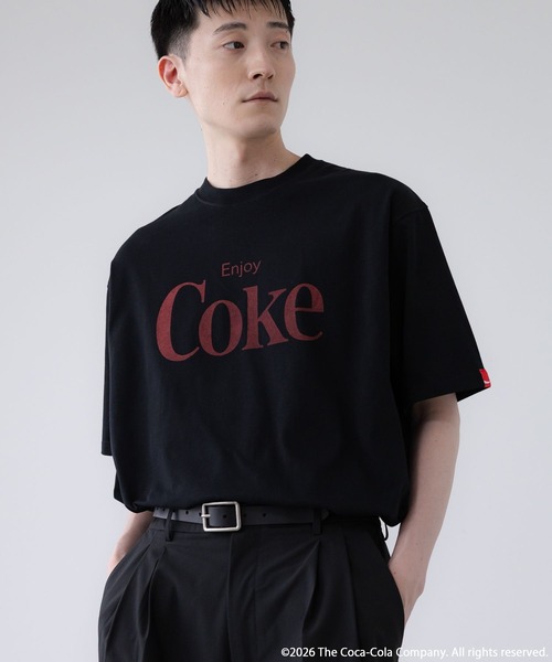 LOWRYS FARM(ローリーズファーム)の「【LFM(U)】Coca-Cola/LOGO TEE 878209(Tシャツ/カットソー・メンズ・ホワイト/ブラック/ホワイト系その他・MEDIUM/LARGE)」の3枚目の写真