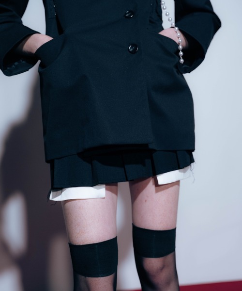 Carmelo(カーメロ)の「2way Damaged Pleat Mini Skirt / マイクロミニレイヤードプリーツスカート(スカート・レディース・ブラック/チャコールグレー・FREE)」の12枚目の写真