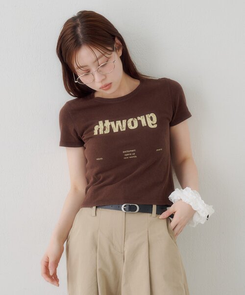 Kastane(カスタネ)の「【S.Mサイズ展開】Newヴィンテージ加工ロゴTEE(Tシャツ/カットソー・レディース・ブルー系その他/ブラウン/アイボリー・SMALL/MEDIUM)」の4枚目の写真