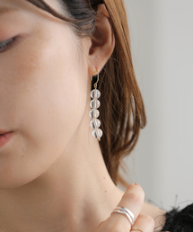STEEN / スティン Snow Ball Earrings