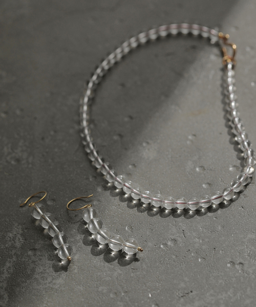 La TOTALITE(ラトータリテ)の「STEEN / スティン Snow Ball Earrings(ネックレス・レディース・ゴールド・FREE)」の2枚目の写真