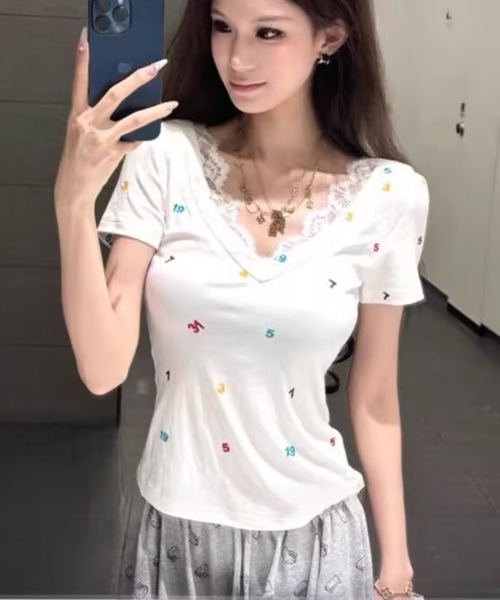 AsheKsha（アシクシャ）の「レースパッチワークのVネック半袖（Tシャツ/カットソー・レディース・ベージュ・M）」の7枚目の写真