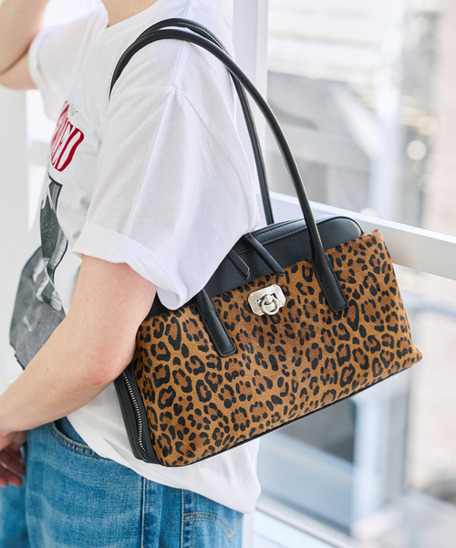 Spick & Span(スピックアンドスパン)の「《別注 / 》LE VERNIS / ル・ベルニ ボストンバッグ(ボストンバッグ・レディース・ブラウン/ブラック・FREE)」の4枚目の写真
