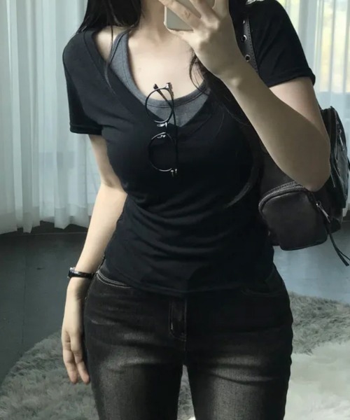 Emilie(エミリー)の「ホルターネックドッキング スリムフィット 半袖Tシャツ(Tシャツ/カットソー・レディース・ブルー/グレー/ブラック/チャコールグレー・FREE)」の5枚目の写真