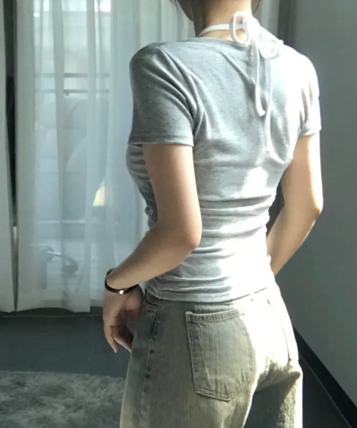 Emilie(エミリー)の「ホルターネックドッキング スリムフィット 半袖Tシャツ(Tシャツ/カットソー・レディース・ブルー/グレー/ブラック/チャコールグレー・FREE)」の18枚目の写真