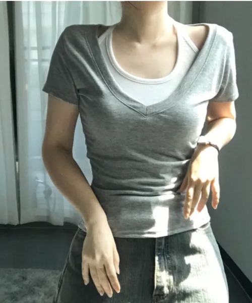 Emilie(エミリー)の「ホルターネックドッキング スリムフィット 半袖Tシャツ(Tシャツ/カットソー・レディース・ブルー/グレー/ブラック/チャコールグレー・FREE)」の15枚目の写真