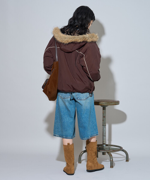 FREAK'S STORE（フリークスストア）の「UMBRO × FREAK'S STORE/アンブロ 別注 Fur Hoodie Nylon Jacket/別注ファー付き ナイロンジャケット（ナイロンジャケット・レディース・ブラウン/ネイビー/ナチュラル・ﾌﾘ-）」の20枚目の写真