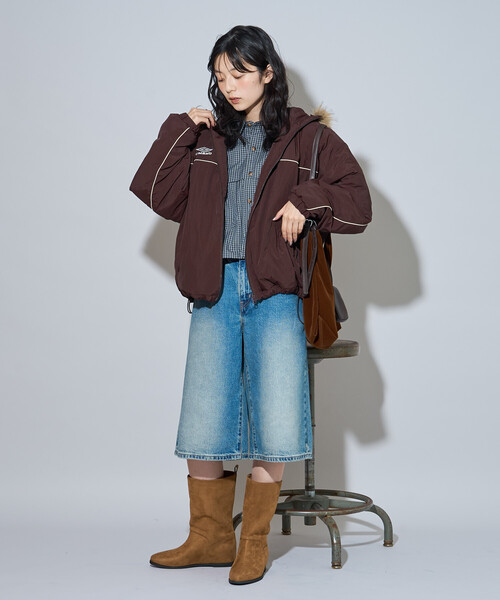 FREAK'S STORE（フリークスストア）の「UMBRO × FREAK'S STORE/アンブロ 別注 Fur Hoodie Nylon Jacket/別注ファー付き ナイロンジャケット（ナイロンジャケット・レディース・ブラウン/ネイビー/ナチュラル・ﾌﾘ-）」の21枚目の写真