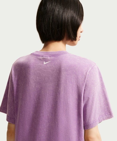 NIKE（ナイキ）の「NIKE ナイキ NSW レトロ フレア S/S Tシャツ（Tシャツ/カットソー・レディース・ダークグレー/パープル・M/L/XL/S）」の7枚目の写真