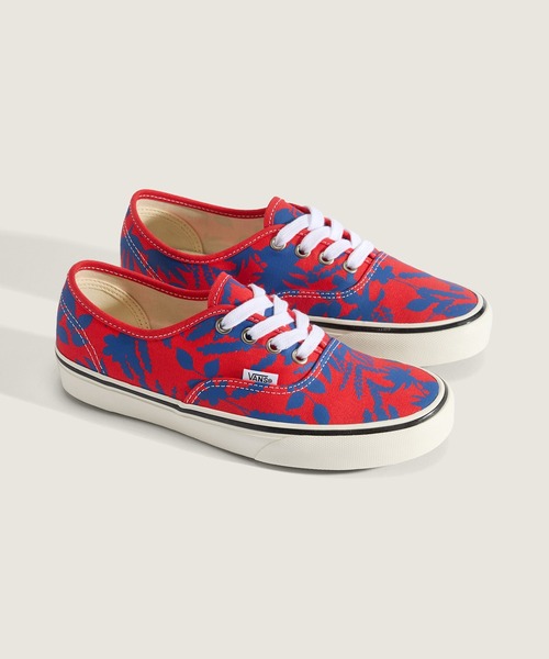 VANS(バンズ)の「オーセンティック / Authentic Archive MULTI VN000D6GBMC1(スニーカー・メンズ・レッド・5/11.5/12/8.5/9/9.5/10/10.5/11/5.5/6/6.5/7/7.5/8)」の2枚目の写真
