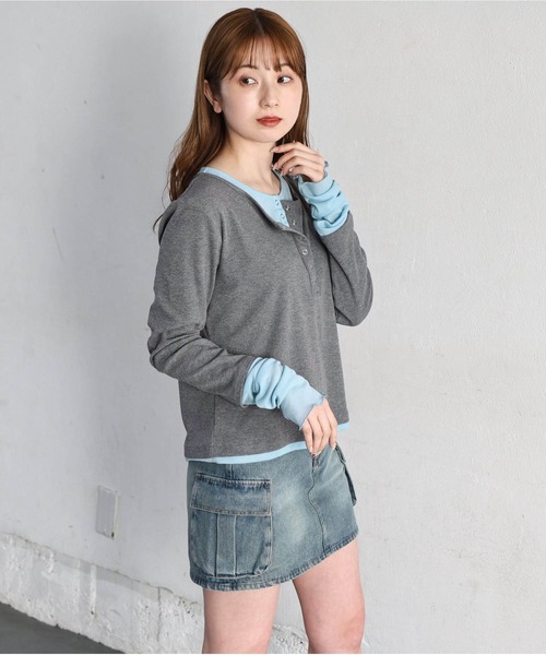 tiptop(ティップトップ)の「【ZOZO限定カラーあり】配色シアー×ヘンリーネックレイヤードロンT(Tシャツ/カットソー・レディース・ブラック/グレー系その他/オフホワイト/ブラウン/チャコールグレー・FREE)」の12枚目の写真