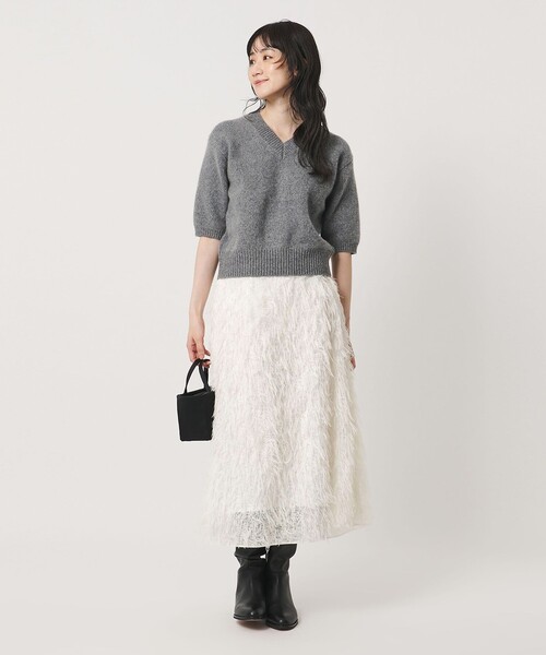 UNITED ARROWS(ユナイテッドアローズ)の「へアリー フリンジ フレアスカート ‐ウォッシャブル‐(スカート・レディース・オフホワイト/ブラック・36/38)」の5枚目の写真