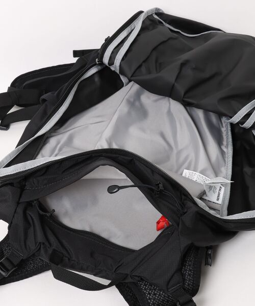 SALOMON(サロモン)の「【SALOMON】TRAILBLAZER 30(バックパック/リュック・メンズ・ブラック・FREE)」の5枚目の写真
